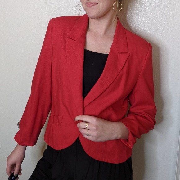 Vintage 80s Red Single Breasted Cropped Blazer, Union Made - Picture 7 of 10